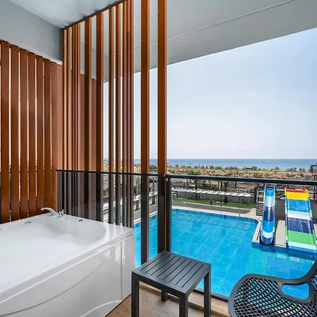 Sedir Park Joy Hotell 4*